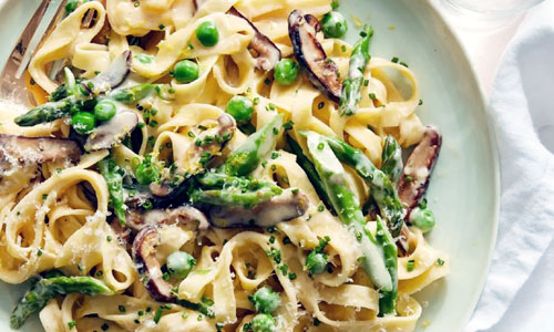 Fettuccine Alfredo pasta in a bowl